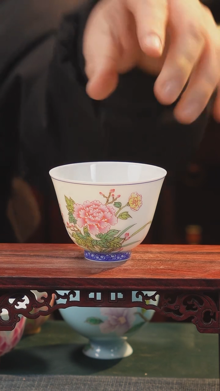 【闪购商品】摆件精品粉彩茶杯