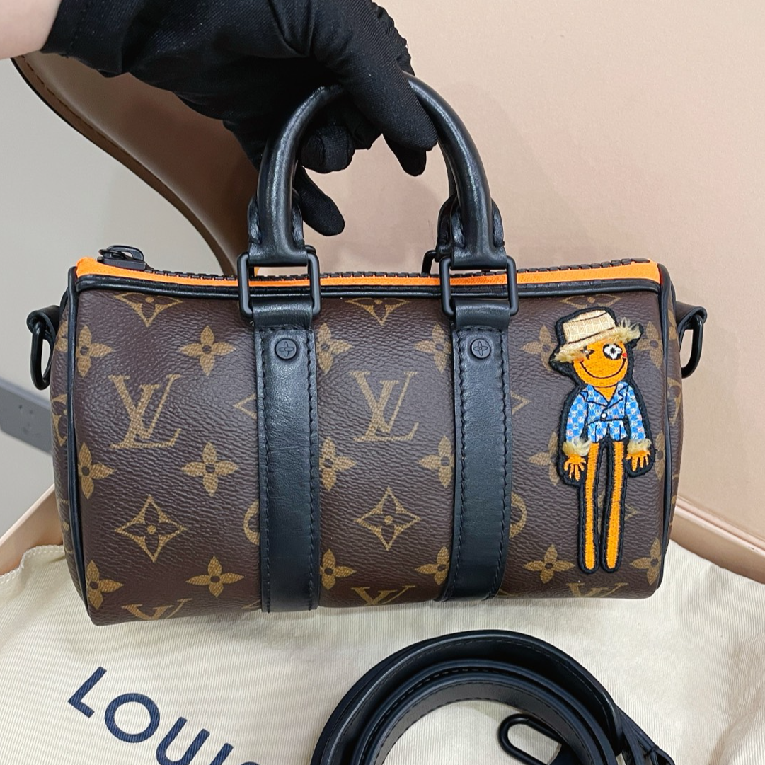 99新 LouisVuitton/路易威登 限量秀款稻草人nano枕头包/7SH39082
