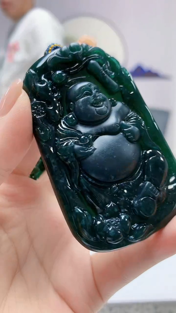 【闪购商品】定制翡翠未镶嵌4812ms-毛货76佛公赠珠链