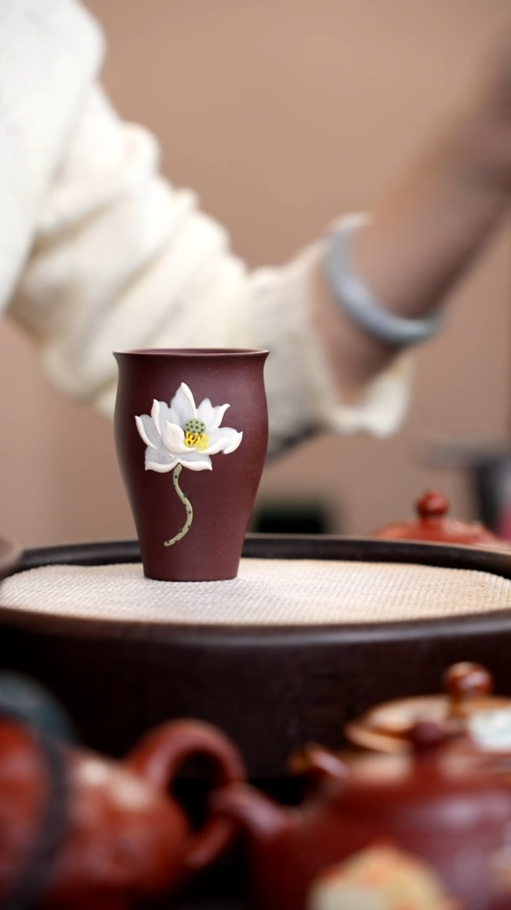 茶壶紫砂紫泥闻香杯白莲