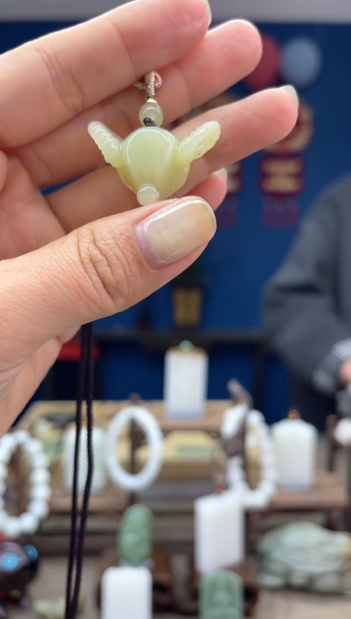 【闪购商品】和田玉颈饰未镶嵌1