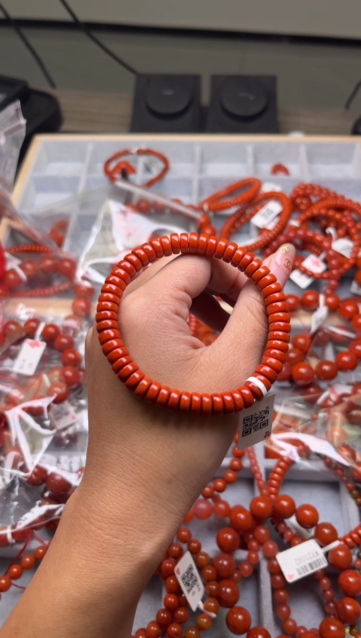 【闪购商品】南红玛瑙珠宝奇石未镶嵌7