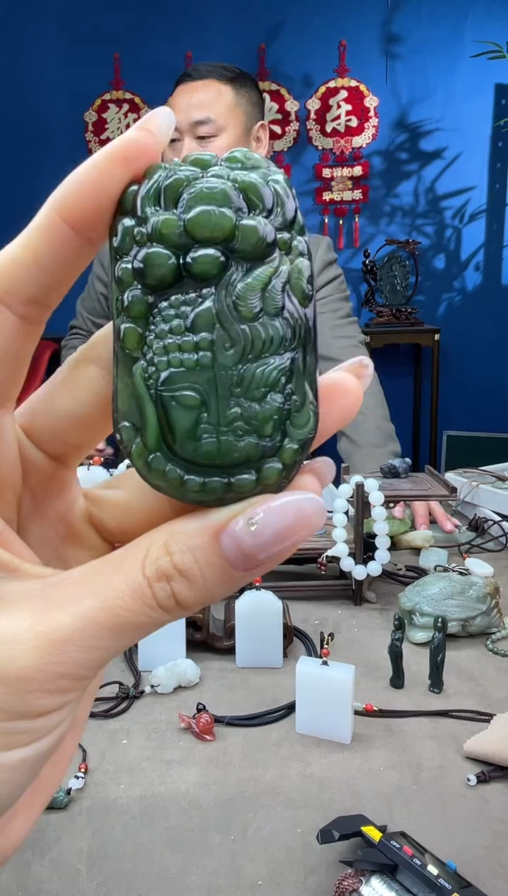 【闪购商品】和田玉未镶嵌颈饰1