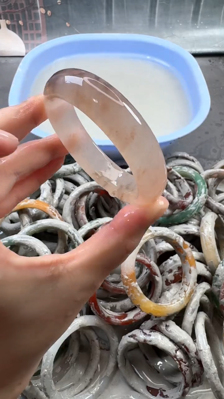 【闪购商品】石英质玉手镯未镶嵌17