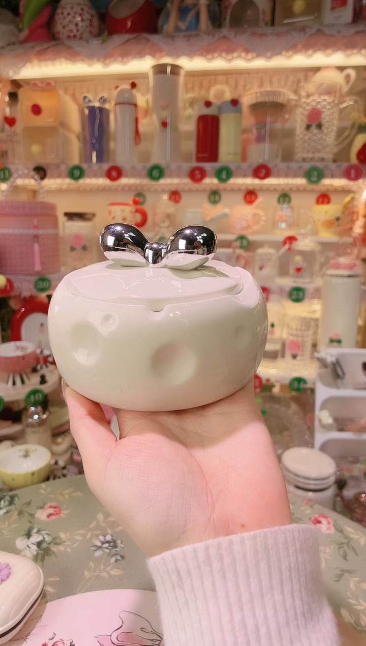 【闪购商品】摆件奶酪烟灰缸品质好，发货快，放心拍