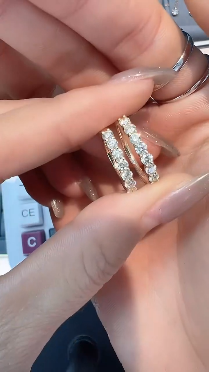 【闪购商品】钻石戒指/指环18K金镶嵌多样性发一