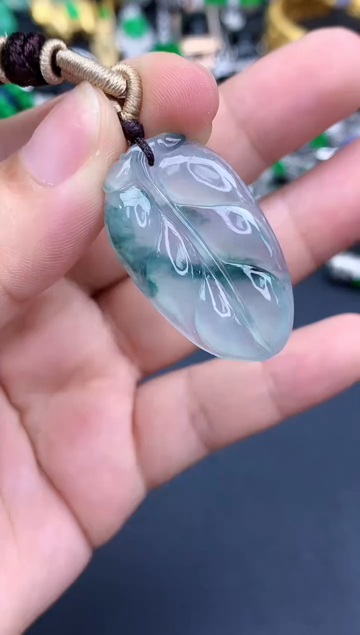 颈饰未镶嵌翡翠68-春日珠宝