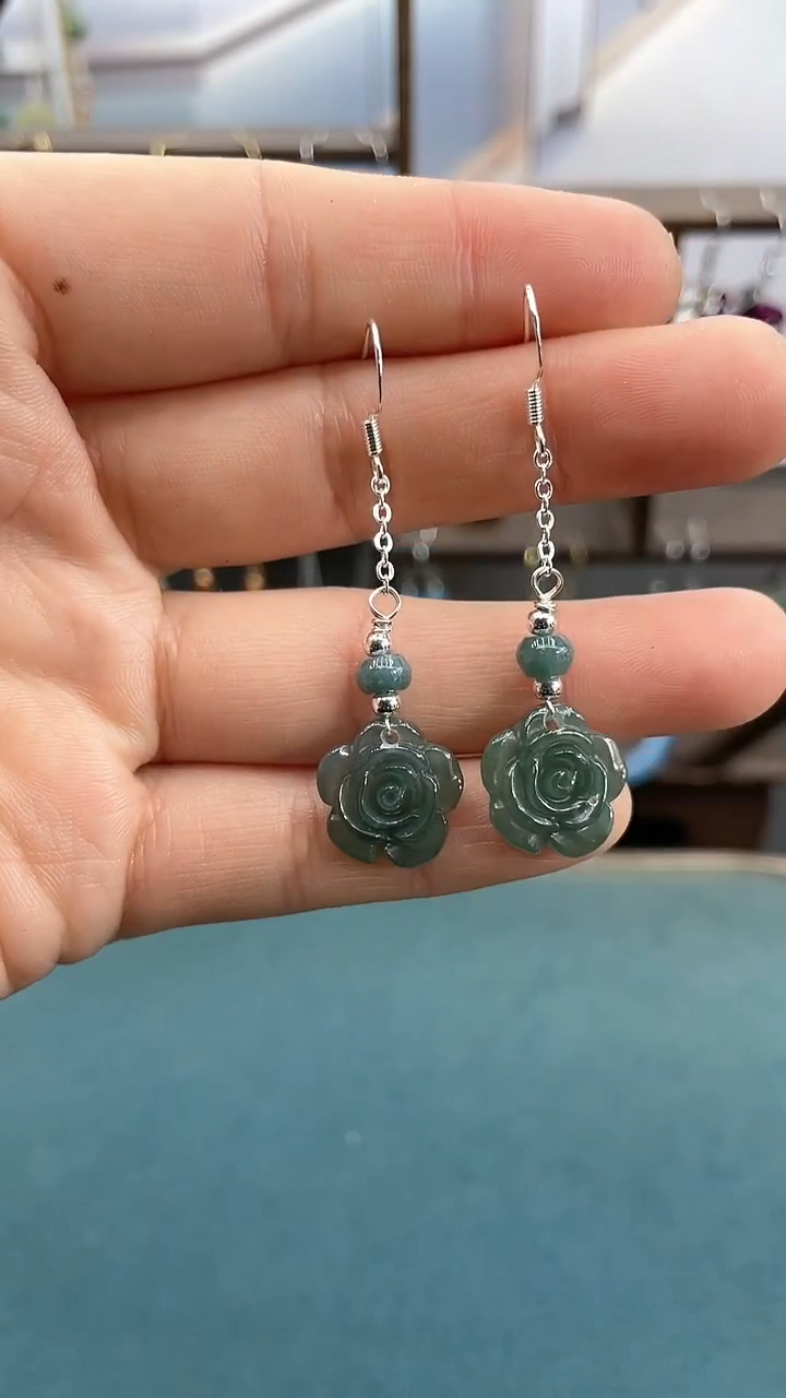 银S925镶嵌翡翠耳饰蓝水小花耳钩