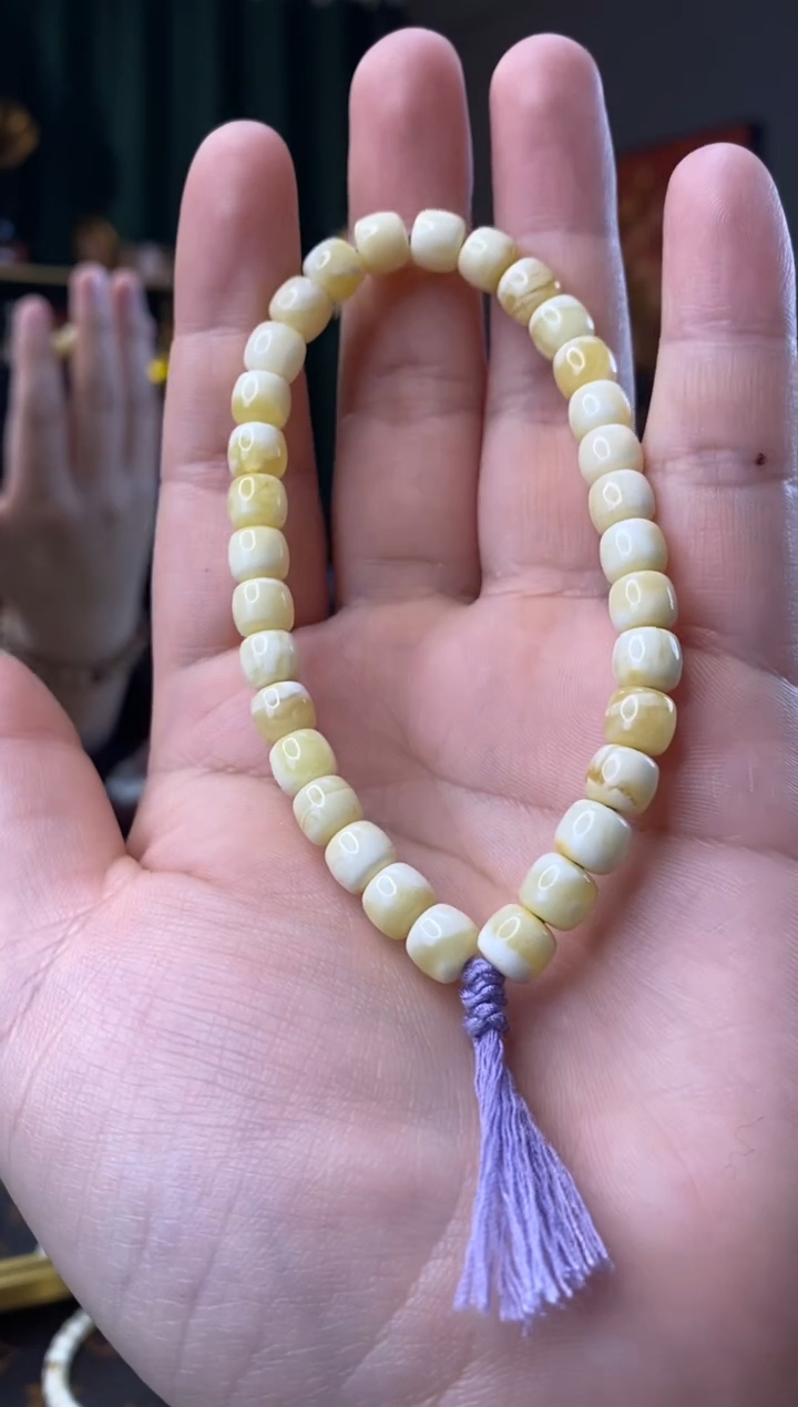 【闪购商品】蜜蜡手串未镶嵌7.3mm老型微瑕手持
