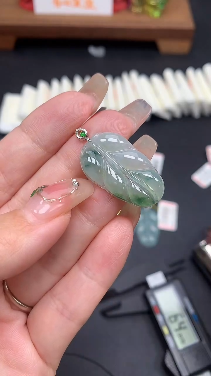 【闪购商品】翡翠吊坠(不含链)18K金镶嵌MS160723