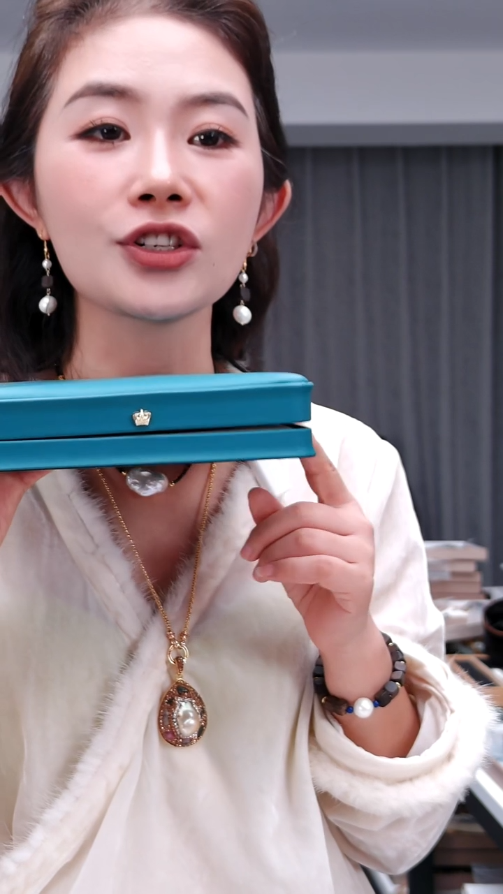 羽毛1561绿色盒子