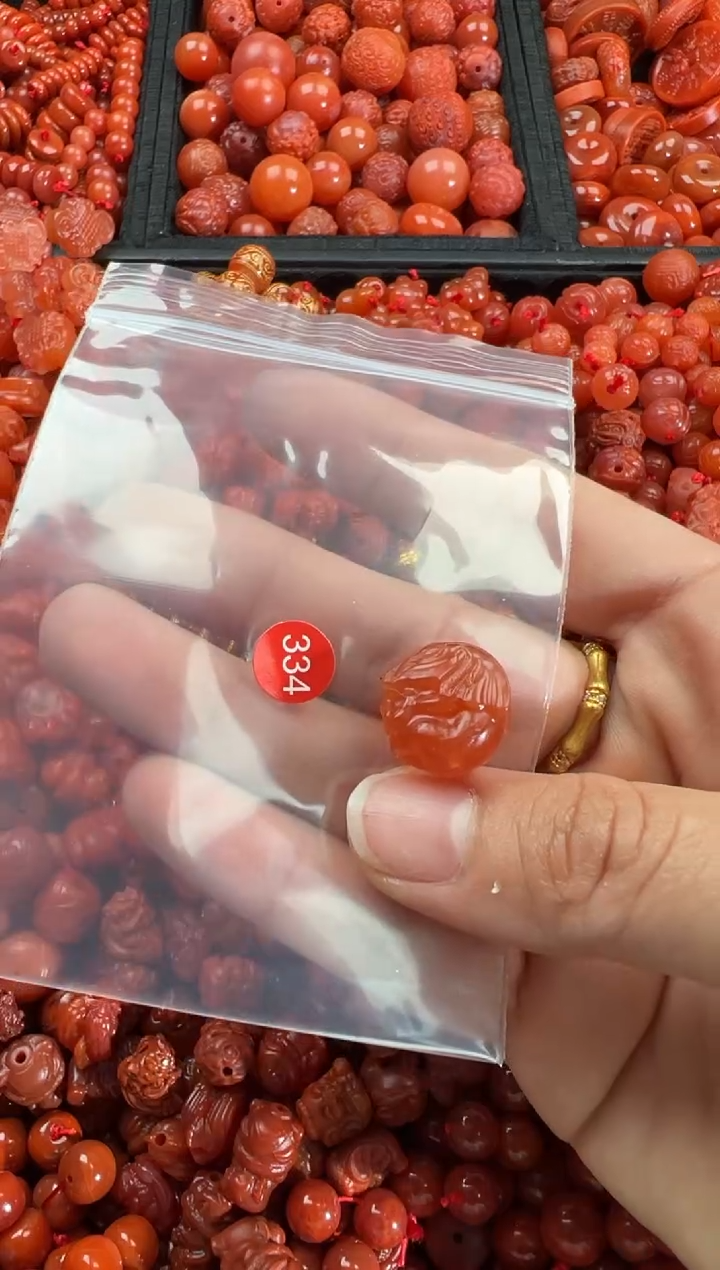 【闪购商品】南红玛瑙颈饰未镶嵌1