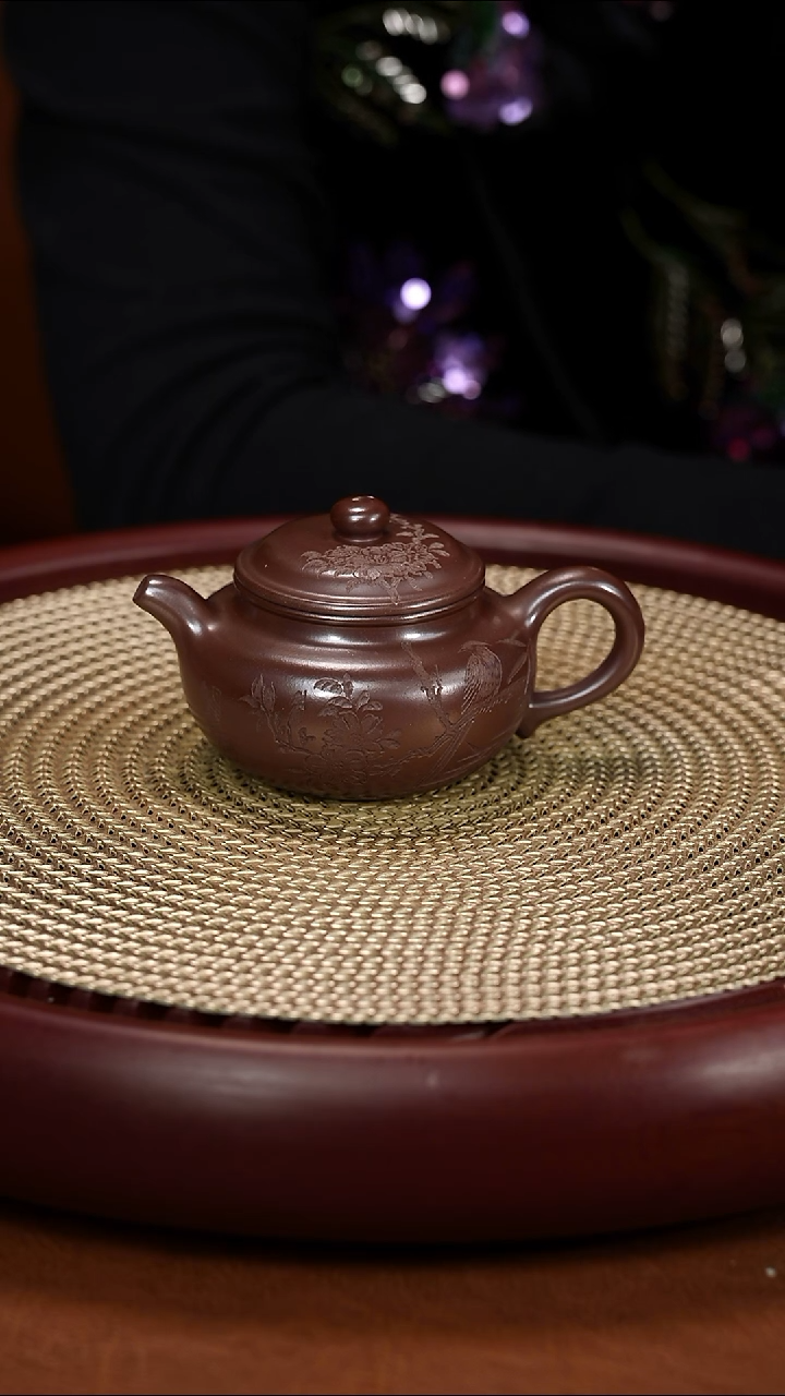 茶壶紫砂顾依萍 仿古