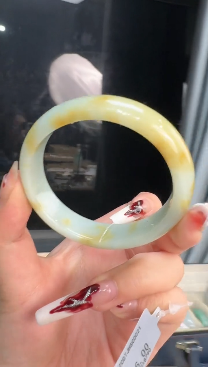 【闪购商品】翡翠手镯未镶嵌手镯