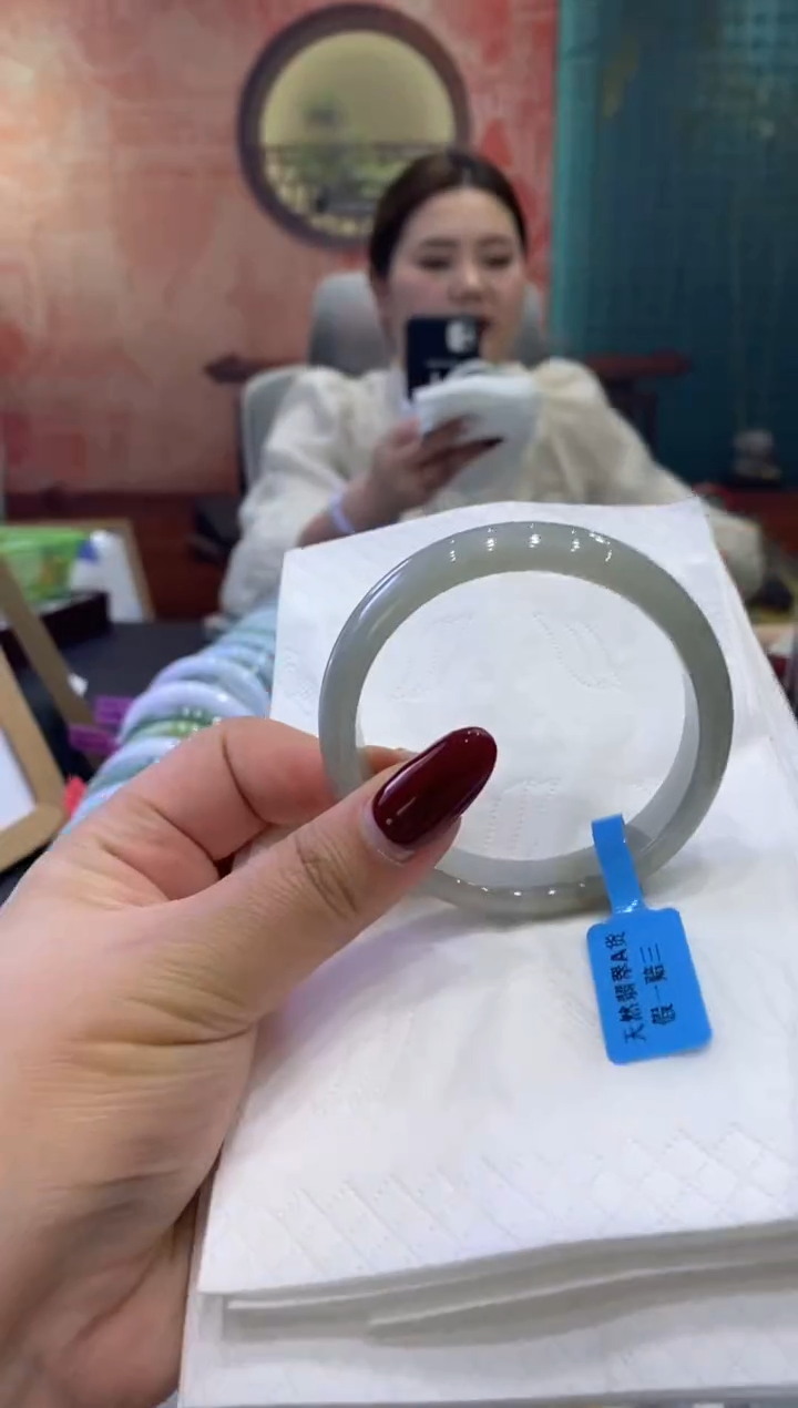 【闪购商品】翡翠手镯未镶嵌多人003995