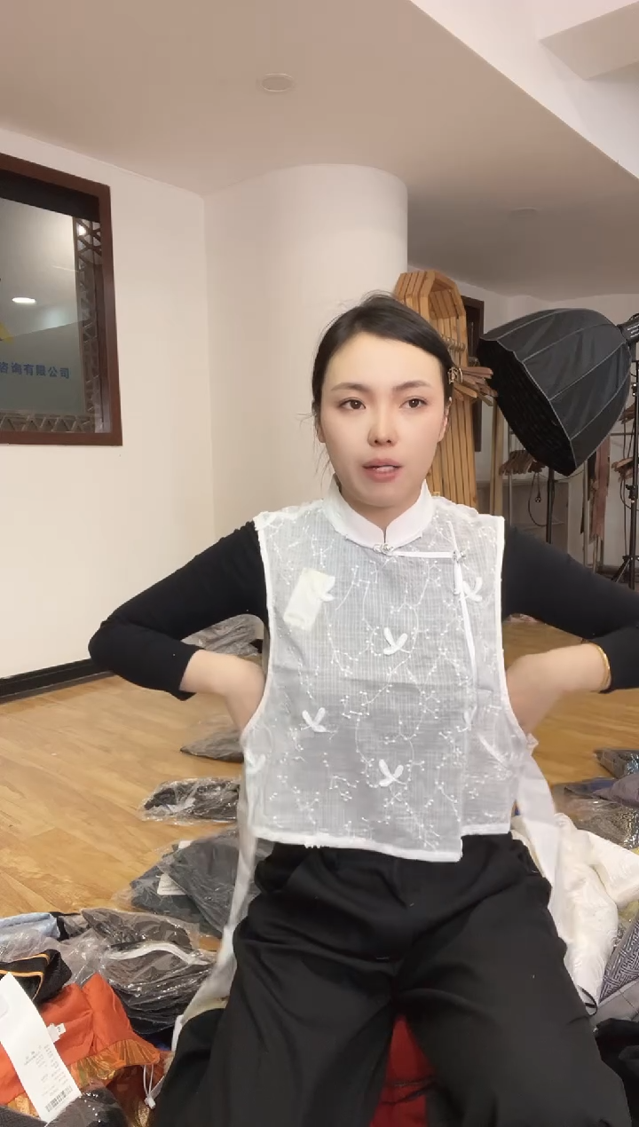 2XL码    125-135斤    上衣