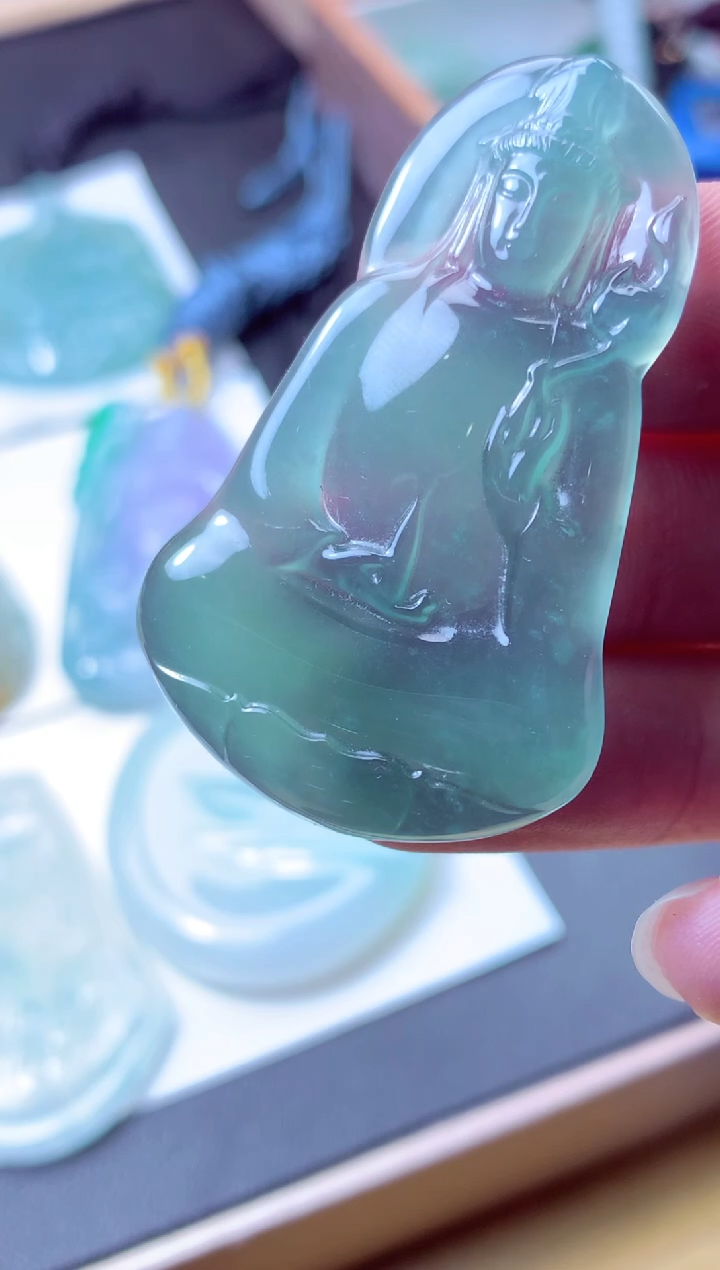 颈饰未镶嵌翡翠天然A货翡翠