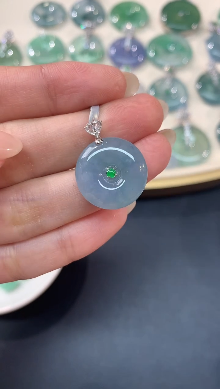 【闪购商品】翡翠吊坠(不含链)18K金镶嵌A355|1680