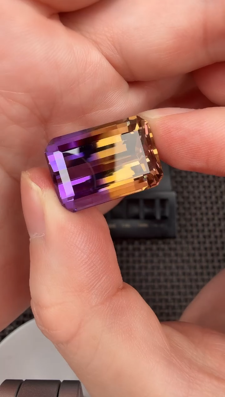 【闪购商品】水晶紫黄晶未镶嵌29ct-B012107