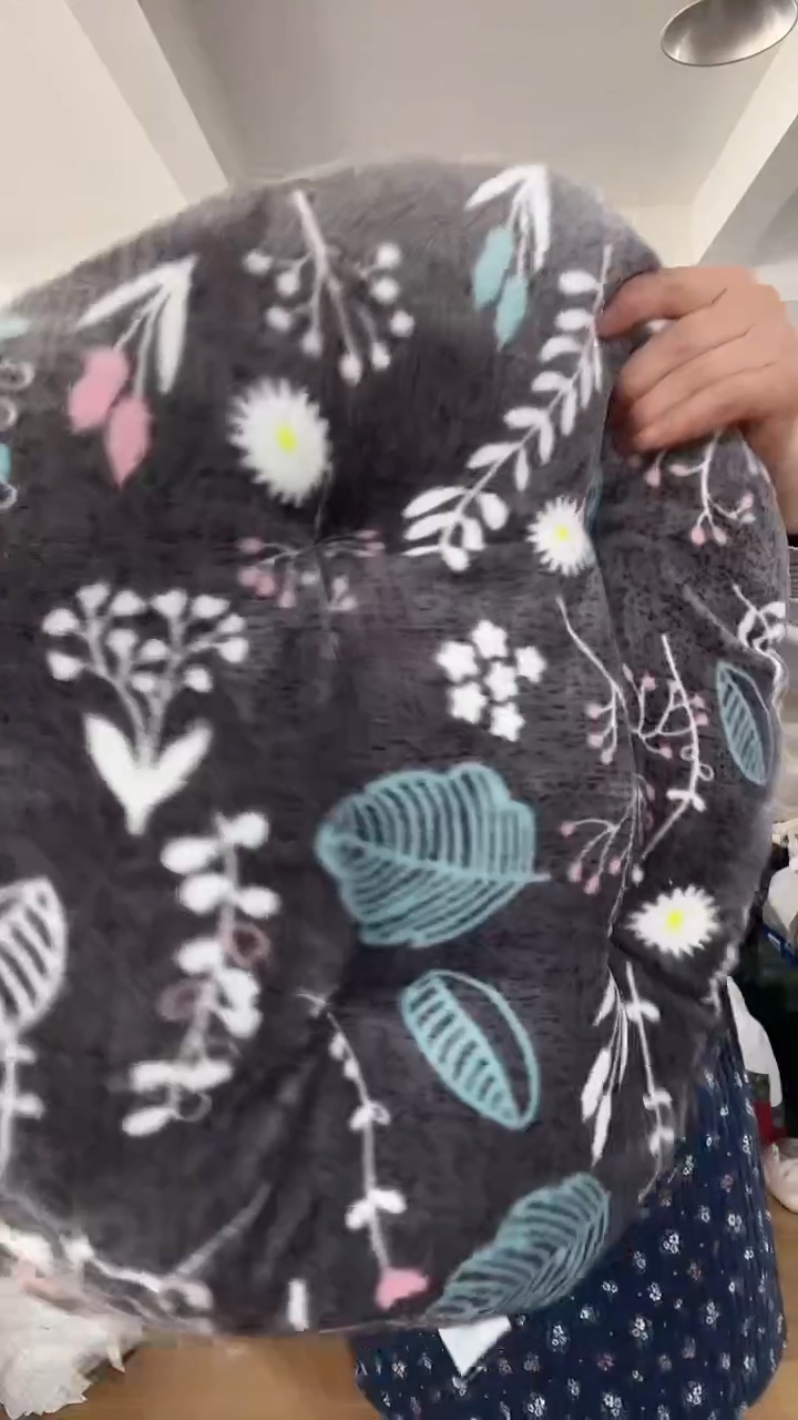 棉棉A18 圆坐垫发一个  