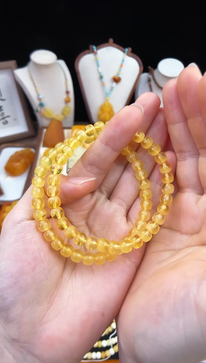 琥珀未镶嵌珠宝奇石多样性发其一