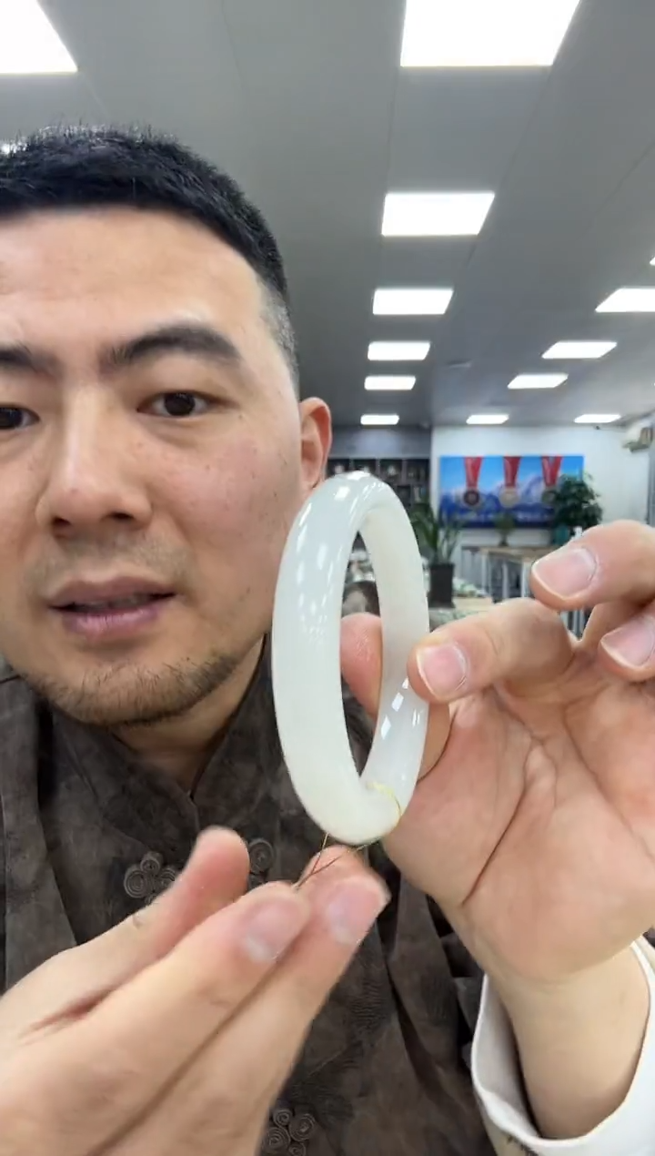 【闪购商品】和田玉手镯未镶嵌58+  462