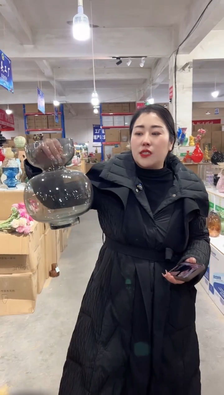 【闪购商品】玻璃花伴你花瓶-微瑕-XL7J6