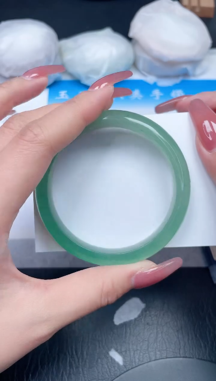 【闪购商品】石英质玉手镯未镶嵌436-56.9