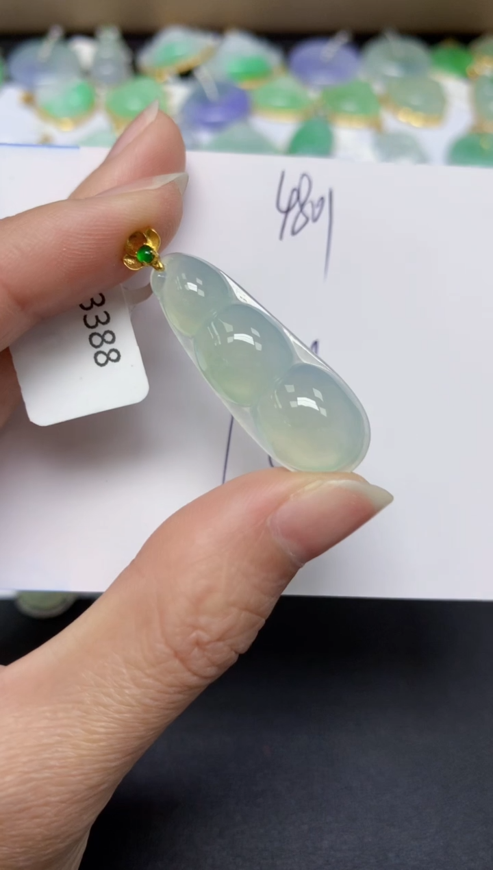 【闪购商品】翡翠18K金镶嵌颈饰 天然翡翠A货