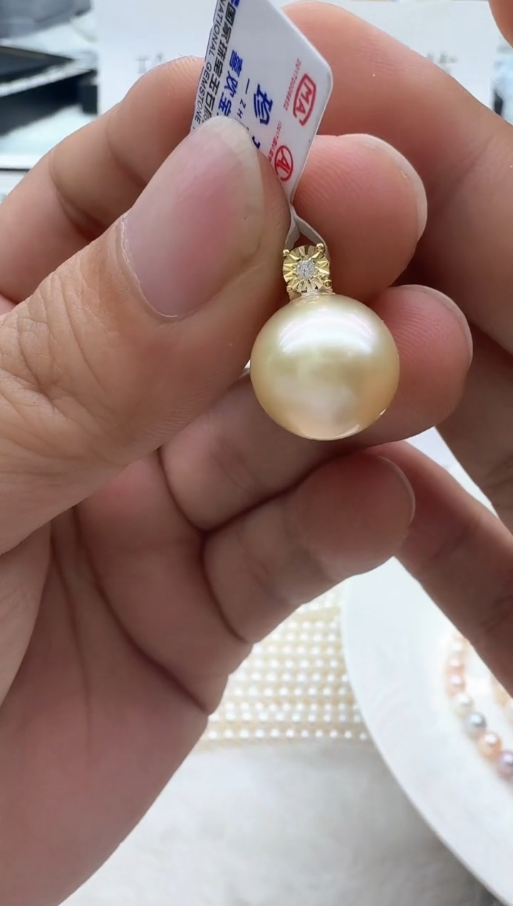 【闪购商品】海水珍珠颈饰18K金镶嵌清货