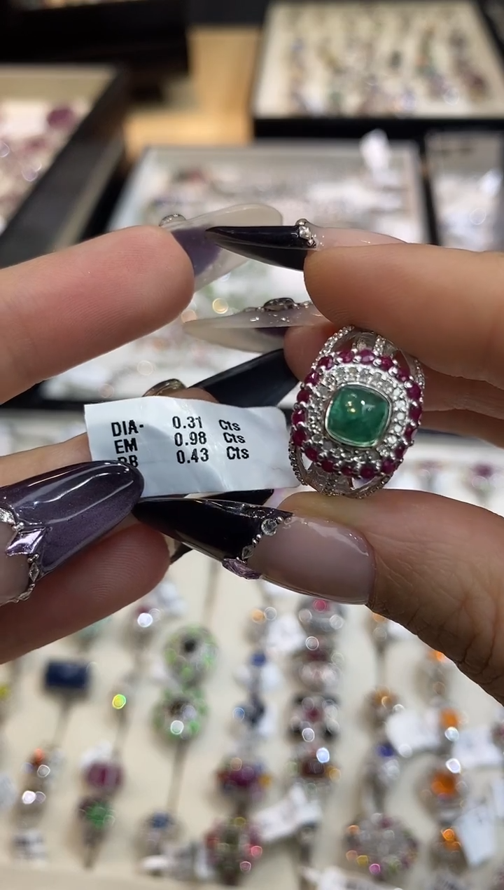 银S925镶嵌戒指定制祖母绿楚楚珠宝中古甄选不退换