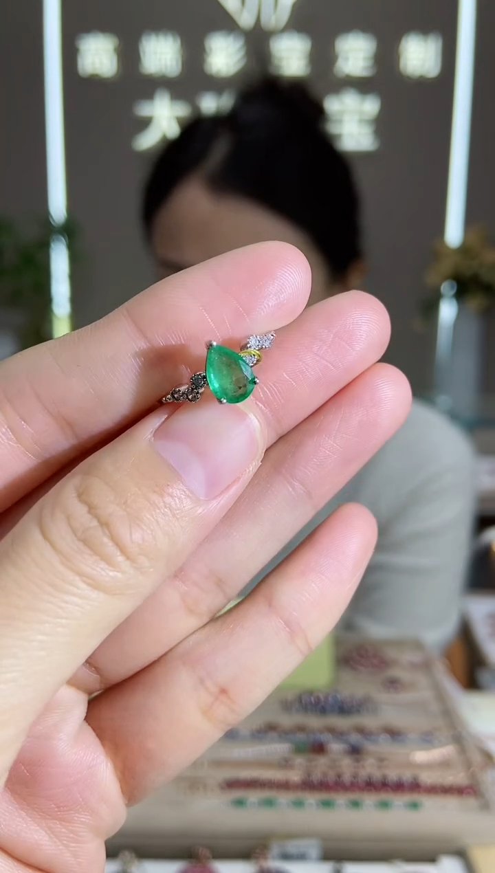 【闪购商品】祖母绿手饰银S925镶嵌手饰