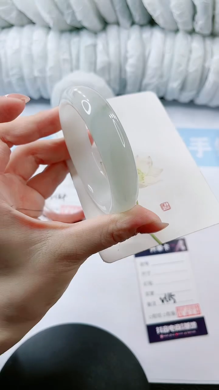 【闪购商品】石英质玉手镯未镶嵌多样性发货V115