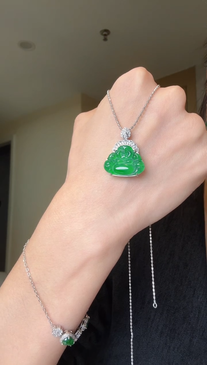 【闪购商品】翡翠吊坠(不含链)银S925镶嵌天然翡翠吊坠