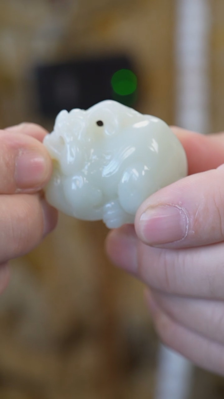 【闪购商品】和田玉手把未镶嵌貔貅约4.2*3*3.4净重60克