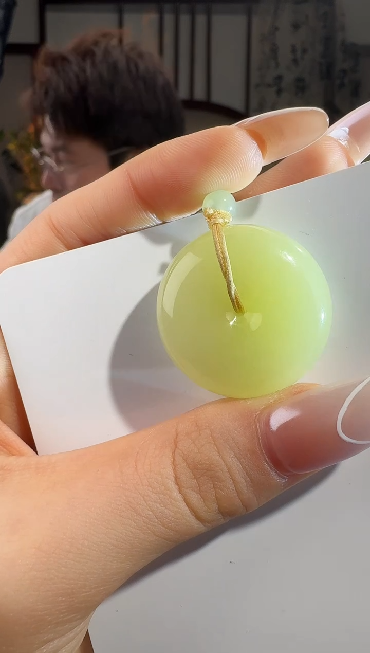 颈饰未镶嵌和田玉平安扣