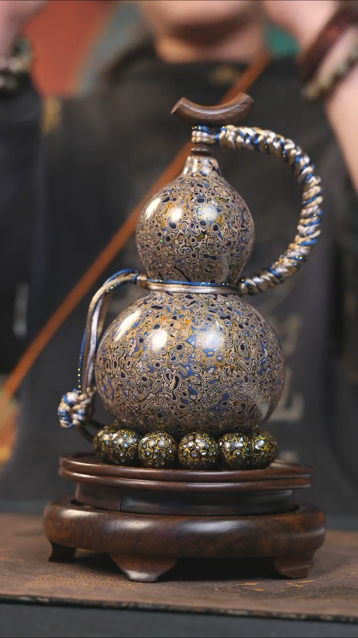 【闪购商品】YU285漆艺酒葫芦不包手串及旋转底座