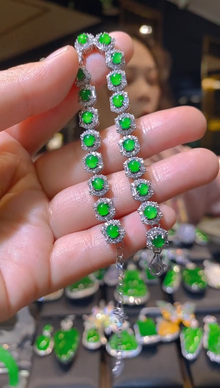 【闪购商品】翡翠手链银S925镶嵌036（多样性发货）