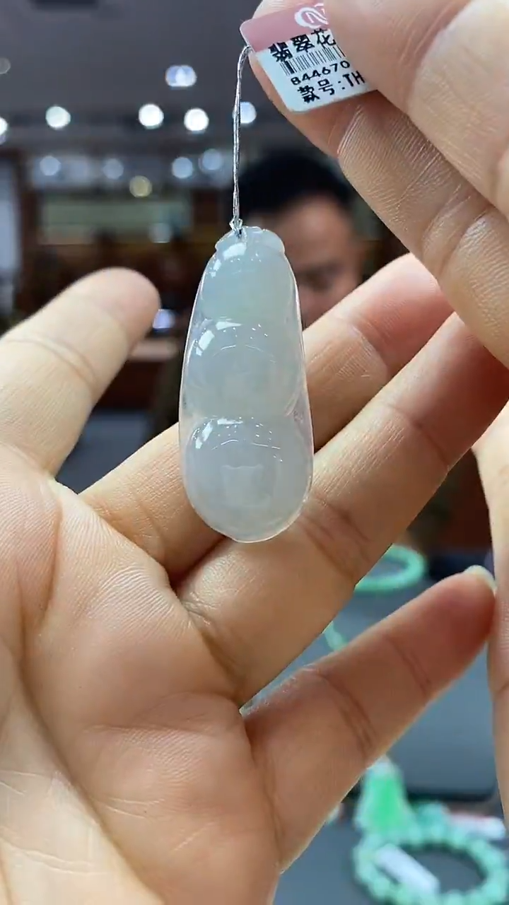颈饰未镶嵌翡翠福豆