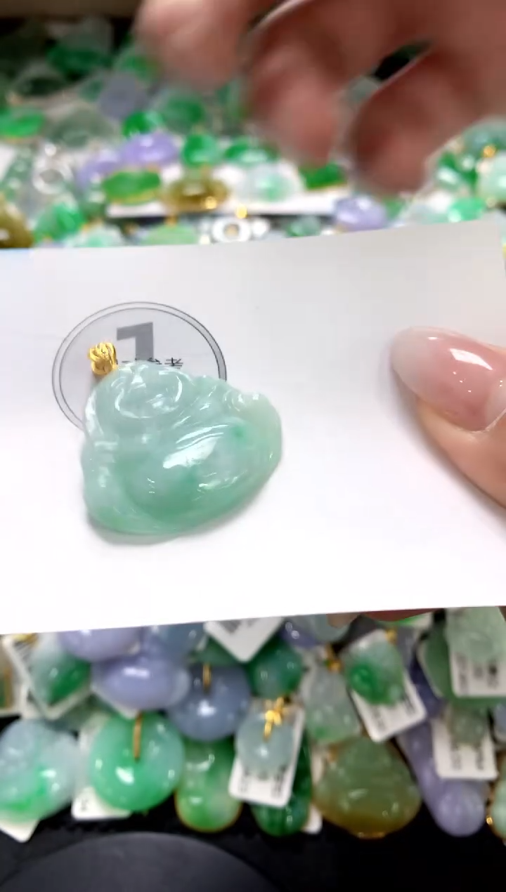 翡翠未镶嵌颈饰1111111111111111