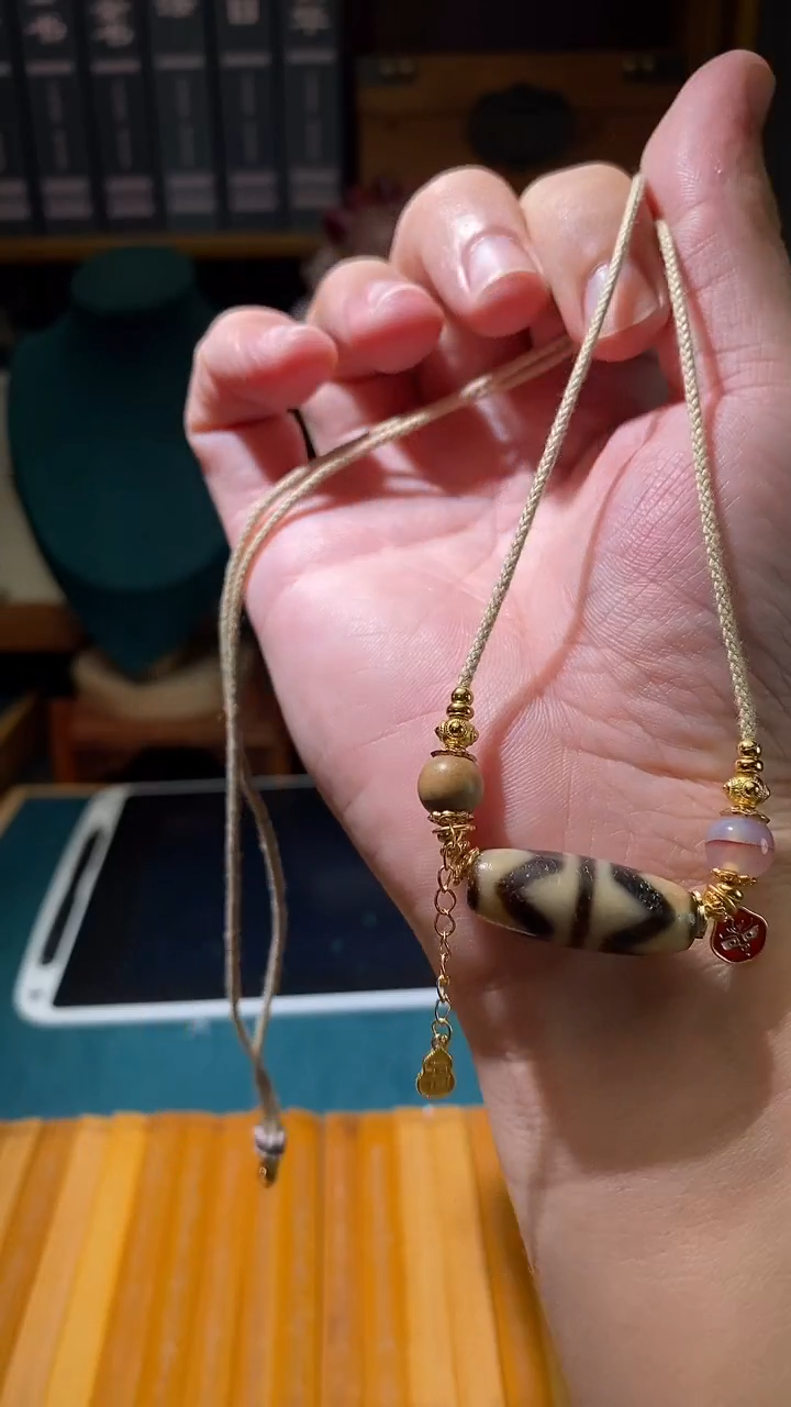 未镶嵌颈饰玛瑙/玉髓（覆膜）C09314多样性发一