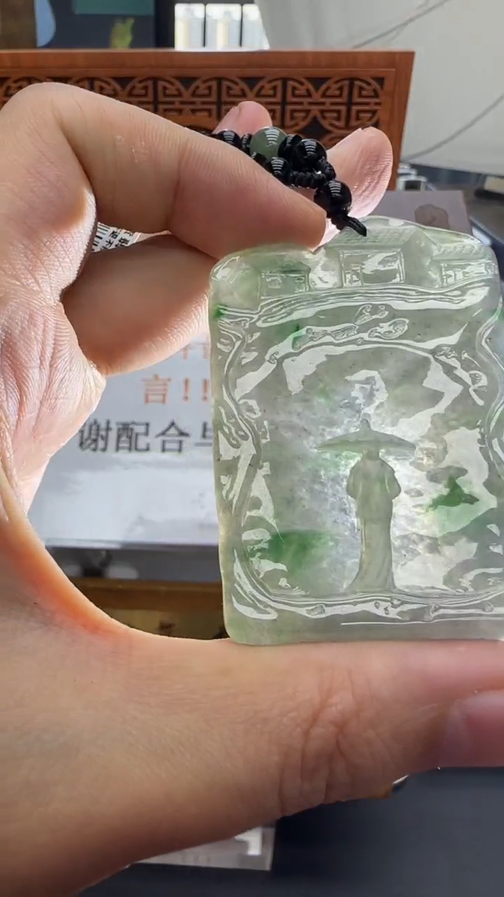 【闪购商品】翡翠挂件未镶嵌国雕谢林工（定制退货扣1000元）