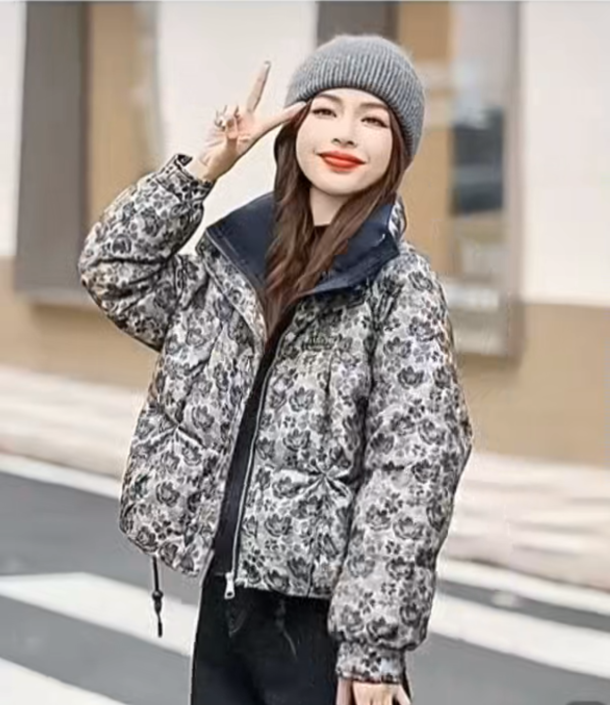 短款拉链印花90白鸭绒保暖印花短款潮流冬季百搭羽绒服
