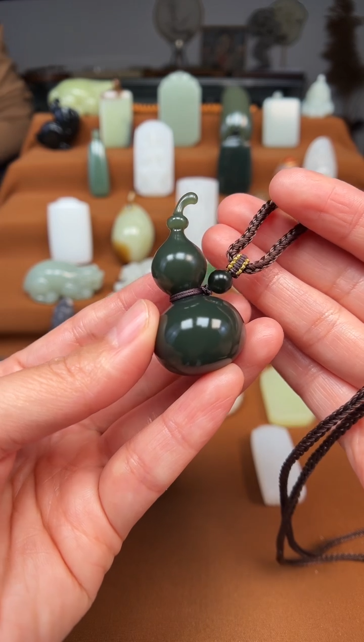颈饰未镶嵌和田玉阳*米葫芦