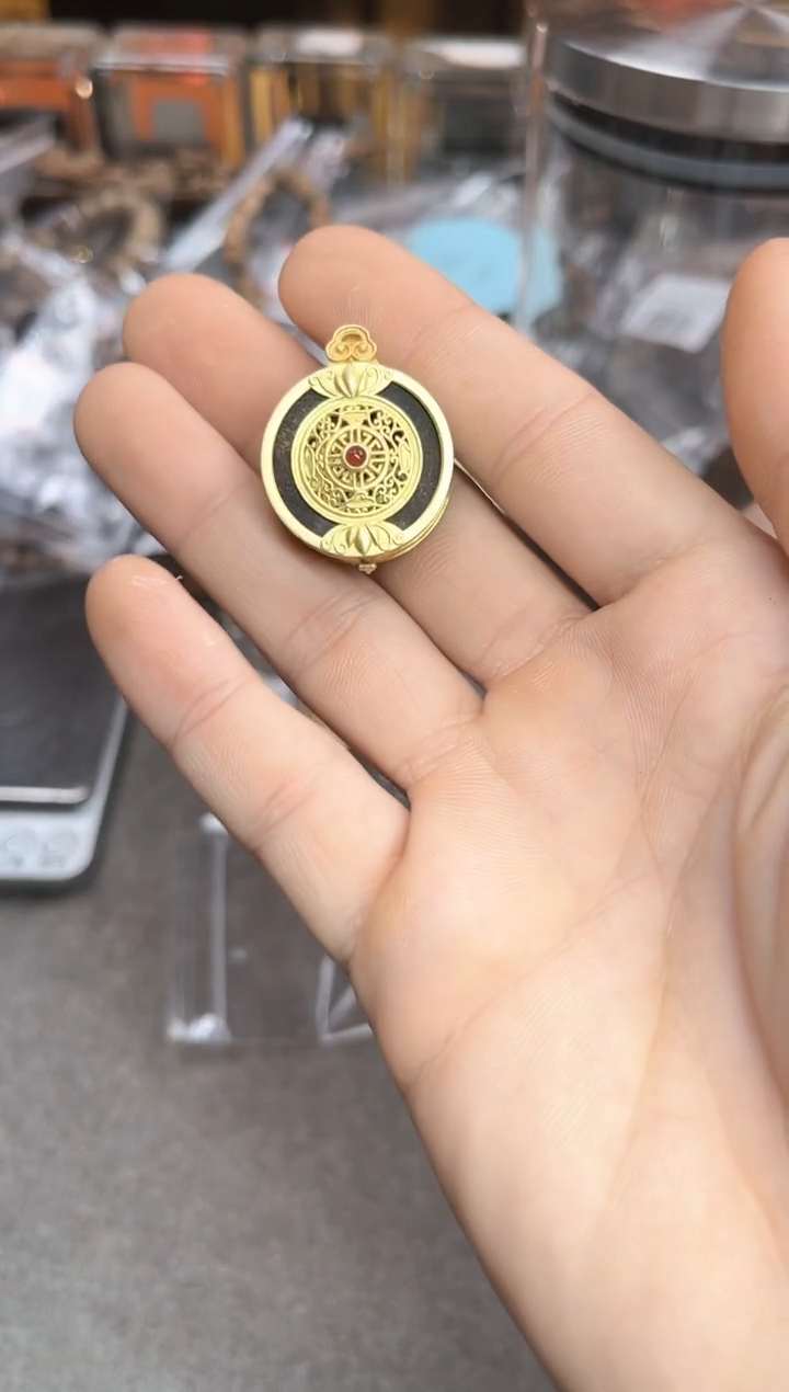 【闪购商品】沉香吊坠190号沉水文莱黑棋吊坠多样性发货1个