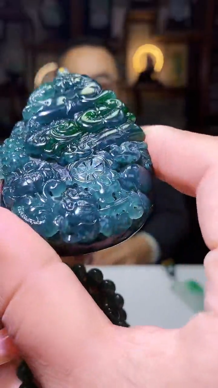 【闪购商品】定制翡翠未镶嵌1086xx-毛货挂件(赠珠链）50