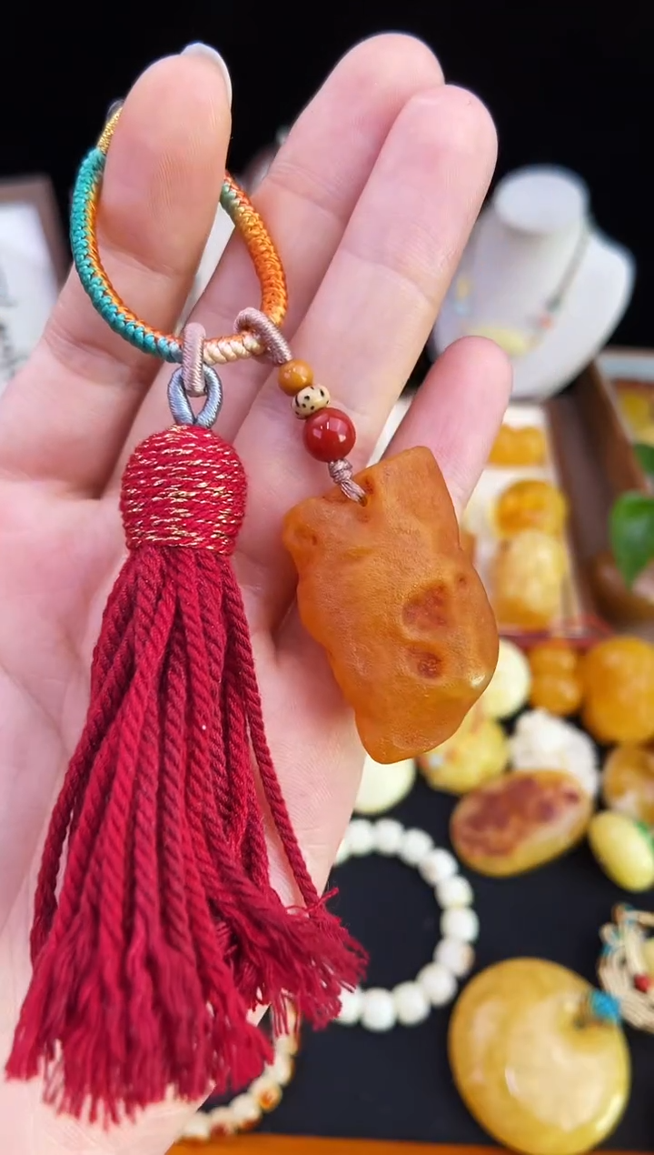 琥珀未镶嵌珠宝奇石柒月