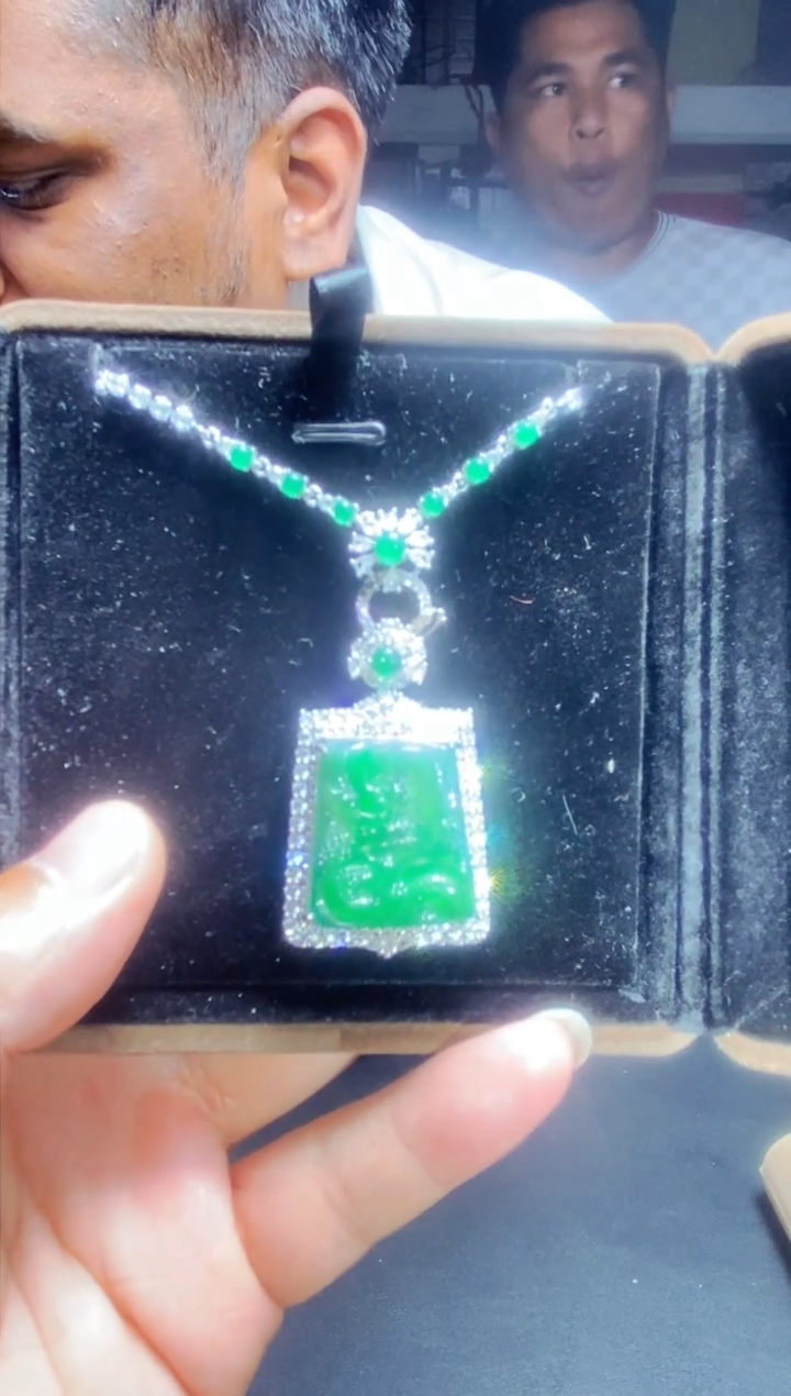 【闪购商品】定制翡翠未镶嵌多样性发货0900876917