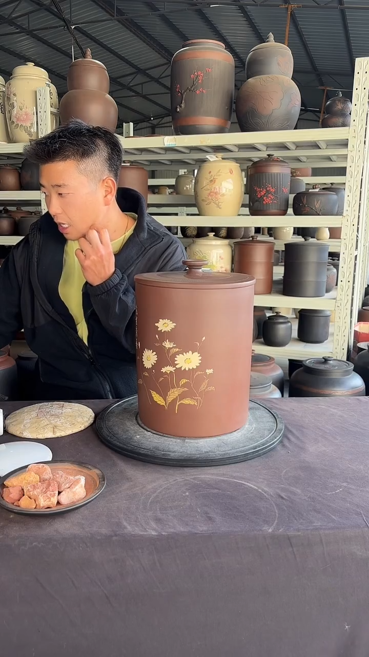 古铜小雏菊11饼茶叶罐