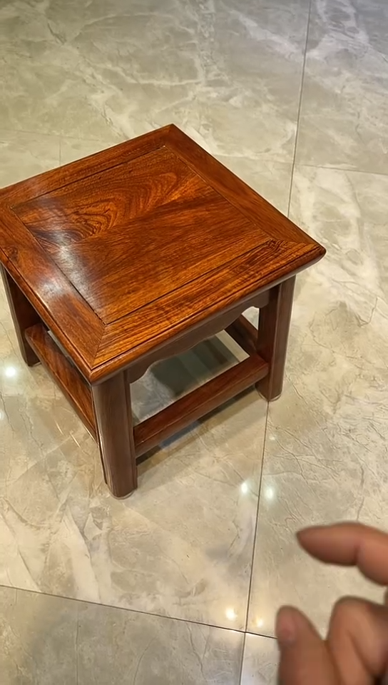 【闪购商品】花梨木类成套家具刺猬紫檀小方凳26*26*26